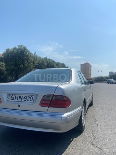 Mercedes E 220 2001, 482,000 km - 2.2 l - Bakı
