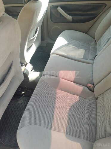 Volkswagen Jetta 2001, 410,000 km - 1.8 l - Bakı