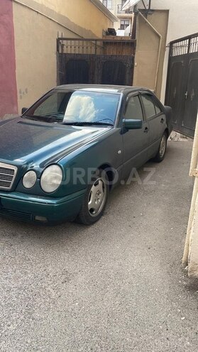 Mercedes E 240 1998, 237,000 km - 2.4 л - Bakı