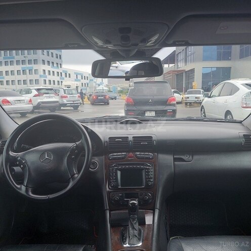 Mercedes C 320 2000, 409,009 km - 3.2 l - Bakı