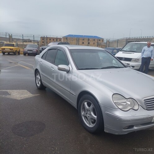 Mercedes C 320 2000, 409,009 km - 3.2 l - Bakı