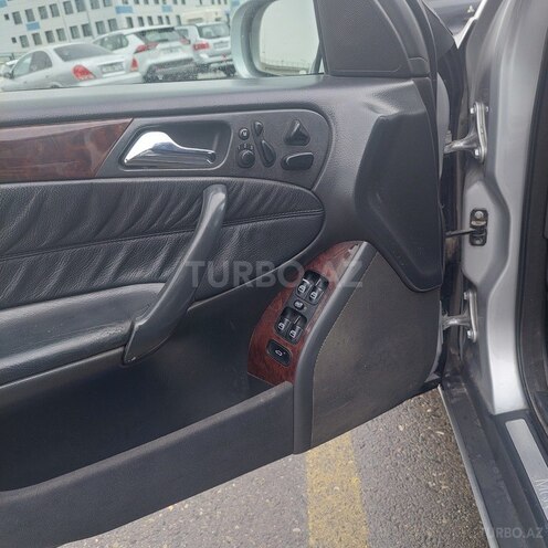 Mercedes C 320 2000, 409,009 km - 3.2 l - Bakı