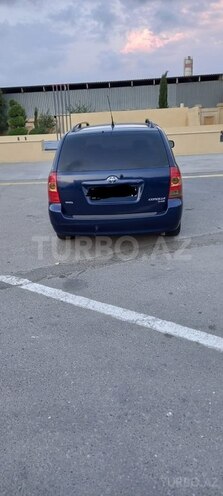 Toyota Corolla 2006, 318,000 km - 1.4 l - Bakı