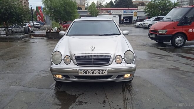 Mercedes E 270 2001, 405,000 km - 2.7 l - Bakı