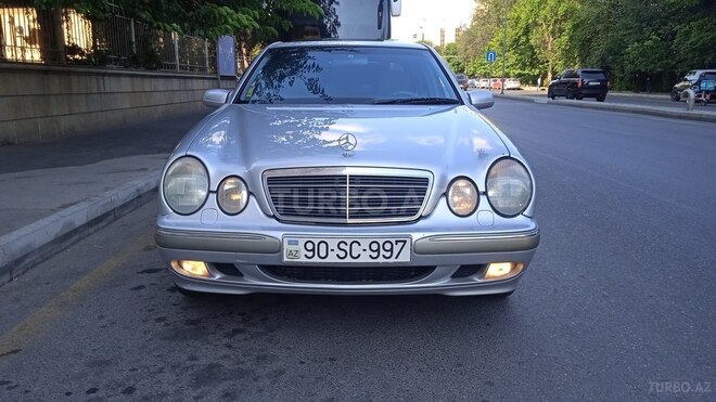 Mercedes E 270 2001, 405,000 km - 2.7 l - Bakı