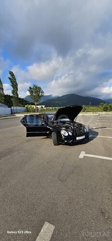 Mercedes E 240 2003, 280,000 km - 2.4 l - Şəki