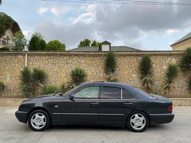 Mercedes E 230 1995, 426,000 km - 2.3 l - Bakı