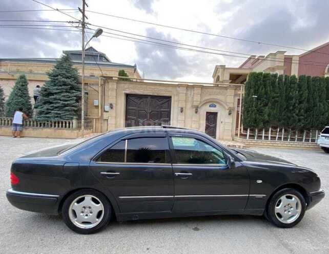Mercedes E 230 1995, 426,000 km - 2.3 l - Bakı