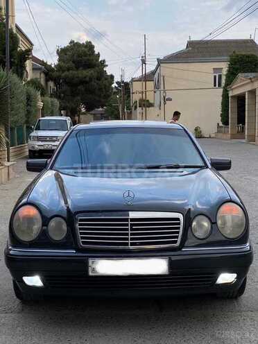 Mercedes E 230 1995, 426,000 km - 2.3 l - Bakı