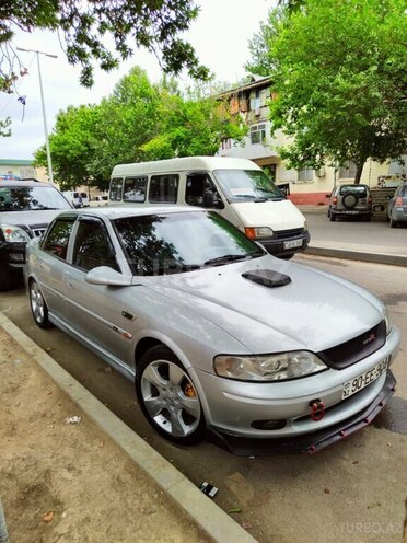 Opel Vectra 1999, 250,000 km - 1.8 l - Mingəçevir