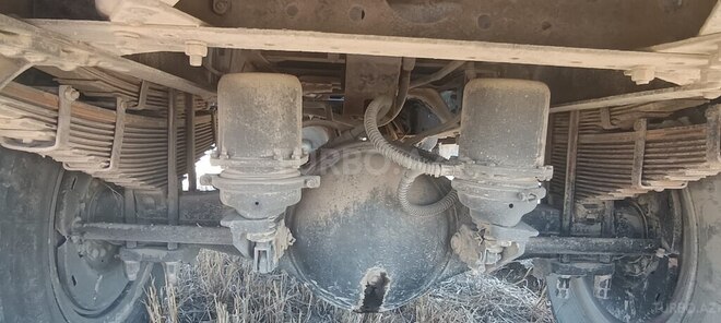 ZIL 131 1988, 289,000 km - 4.7 l - Neftçala