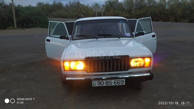 LADA (VAZ) 2107 2008, 90,000 km - 1.6 л - Saatlı