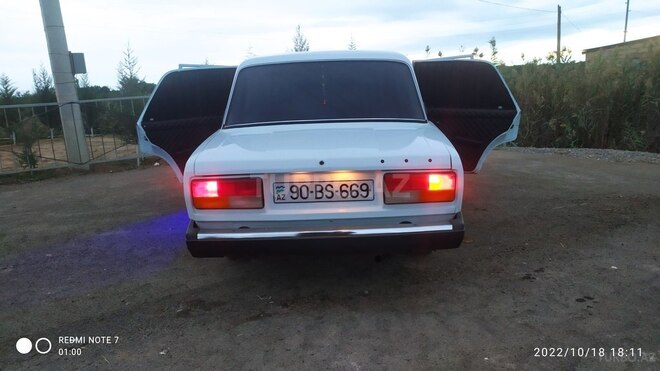 LADA (VAZ) 2107 2008, 90,000 km - 1.6 л - Saatlı