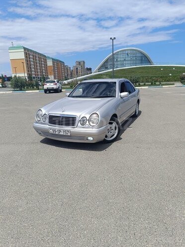 Mercedes E 220 1998, 449,000 km - 2.2 л - Sumqayıt