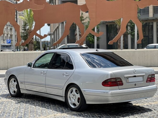 Mercedes E 220 2000, 467,856 km - 2.2 l - Bakı