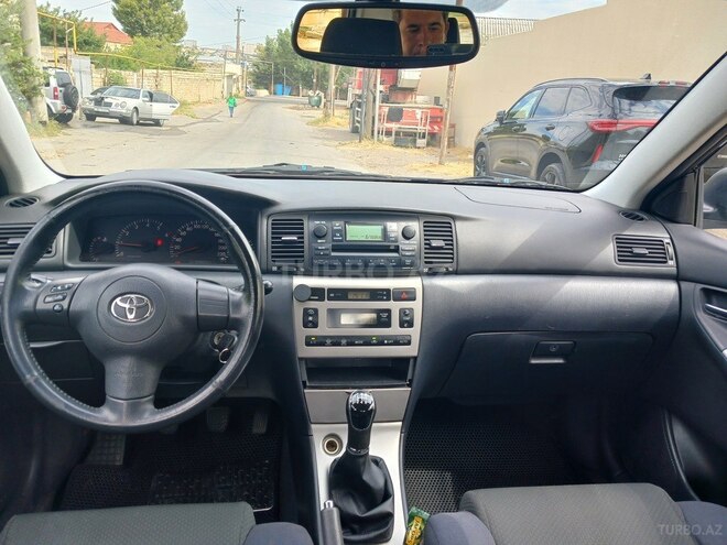Toyota Corolla 2004, 177,000 km - 1.4 l - Bakı