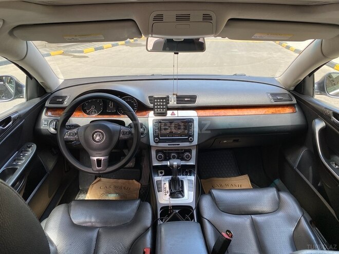 Volkswagen Passat 2010, 250,000 km - 2.0 l - Bakı