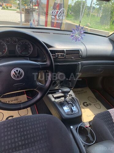 Volkswagen Passat 2002, 189,658 km - 1.8 l - Bakı