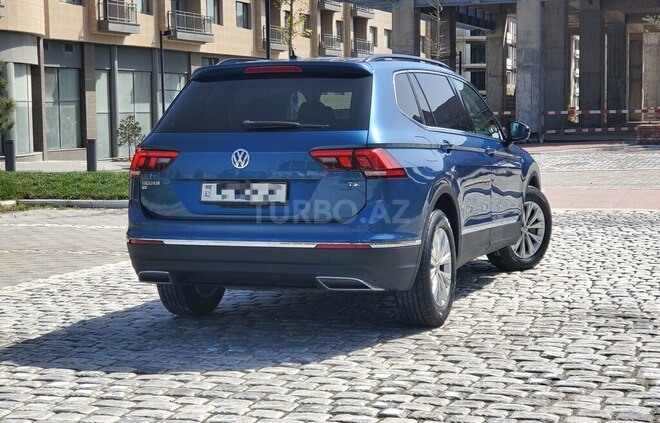 Volkswagen Tiguan 2018, 35,000 km - 2.0 l - Bakı