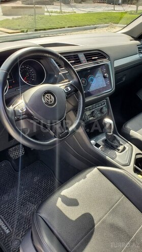 Volkswagen Tiguan 2018, 35,000 km - 2.0 l - Bakı