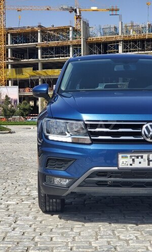 Volkswagen Tiguan 2018, 35,000 km - 2.0 l - Bakı