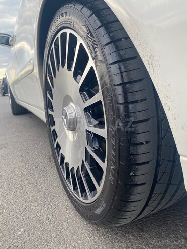 Mercedes E 320 2003, 262,000 km - 3.2 л - Sumqayıt