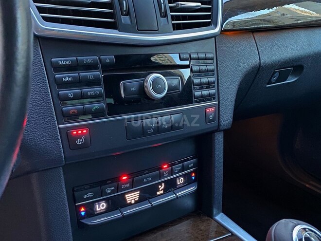 Mercedes E 200 2012, 228,000 km - 1.8 l - Bakı