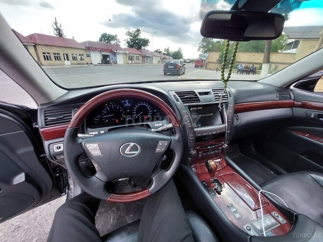 Lexus LS 460 2007, 204,000 km - 4.6 l - Bakı