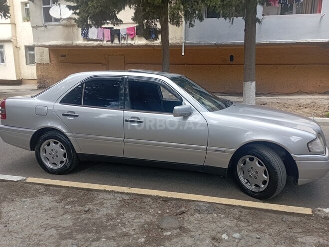 Mercedes C 200 1995, 365,236 km - 2.0 л - Sumqayıt
