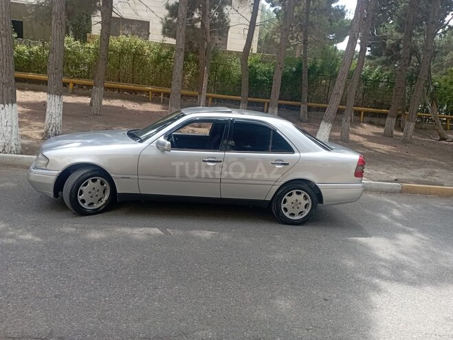 Mercedes C 200 1995, 365,236 km - 2.0 л - Sumqayıt