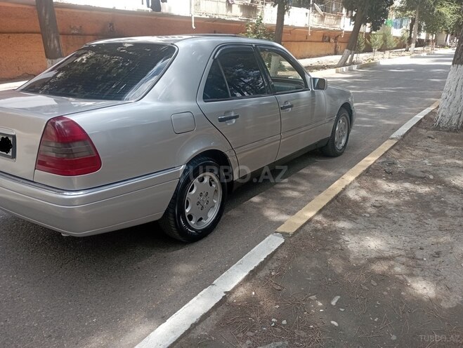 Mercedes C 200 1995, 365,236 km - 2.0 л - Sumqayıt