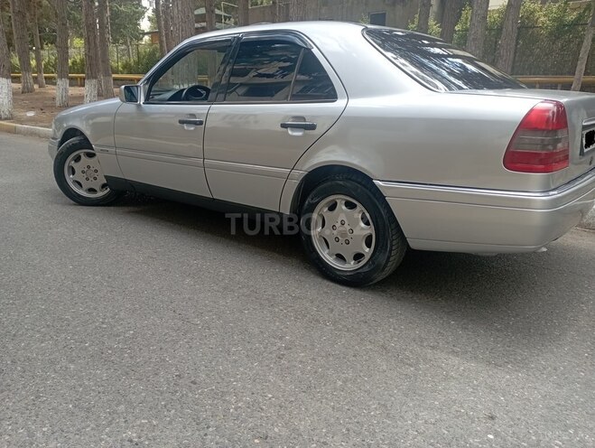 Mercedes C 200 1995, 365,236 km - 2.0 л - Sumqayıt