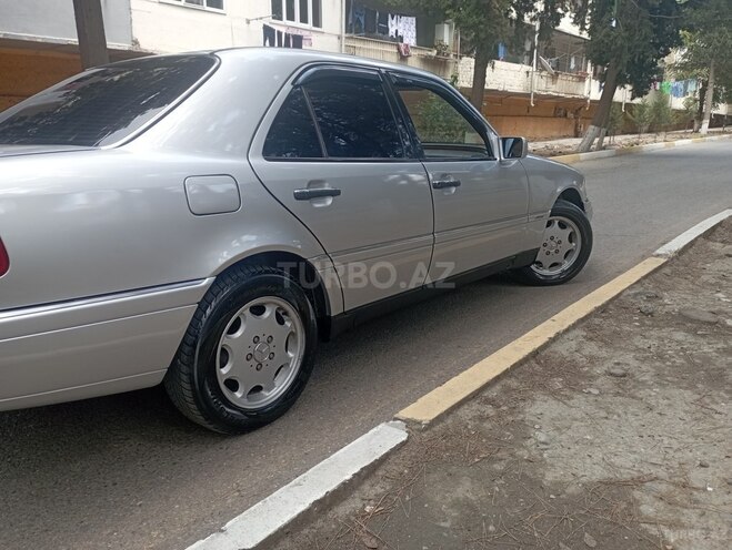 Mercedes C 200 1995, 365,236 km - 2.0 л - Sumqayıt