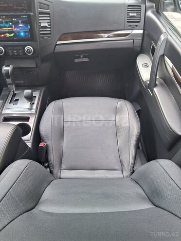 Mitsubishi Pajero 2014, 159,000 km - 3.5 л - Bakı