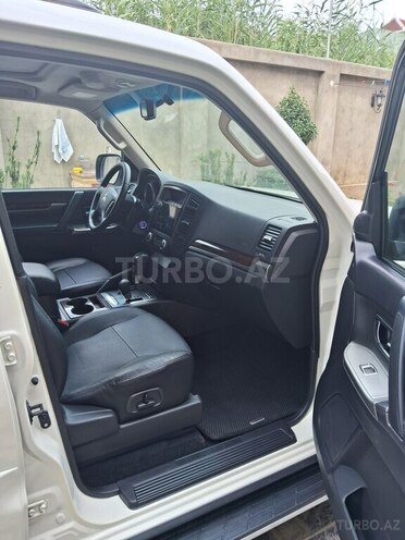Mitsubishi Pajero 2014, 159,000 km - 3.5 л - Bakı
