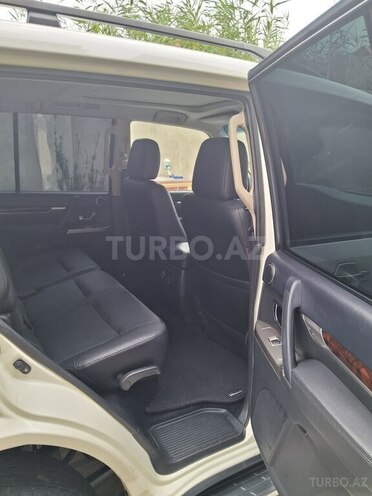 Mitsubishi Pajero 2014, 159,000 km - 3.5 л - Bakı