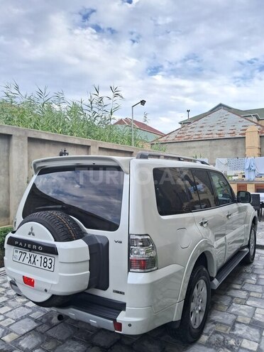 Mitsubishi Pajero 2014, 159,000 km - 3.5 л - Bakı