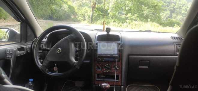 Opel Astra 1998, 441,115 km - 1.8 л - Qax