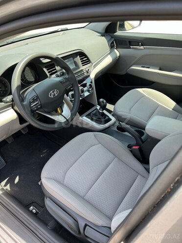 Hyundai Elantra 2019, 24,000 km - 2.0 l - Bakı