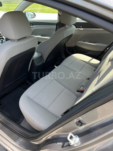 Hyundai Elantra 2019, 24,000 km - 2.0 l - Bakı