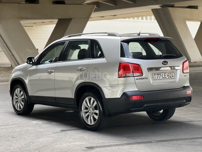 Kia Sorento 2010, 178,000 km - 2.0 l - Bakı