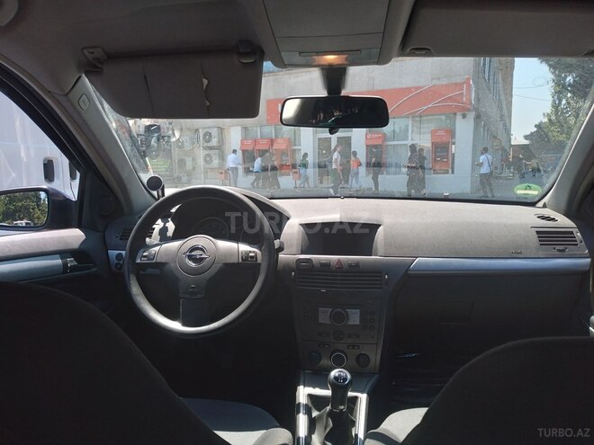 Opel Astra 2005, 203,000 km - 1.4 л - Bakı