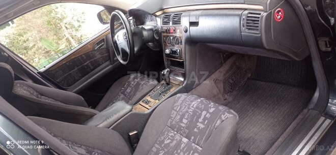 Mercedes E 240 1998, 245,123 km - 2.4 l - Sumqayıt