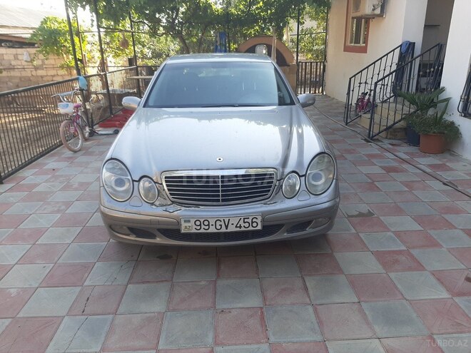 Mercedes E 220 2002, 378,850 km - 2.2 l - Bakı