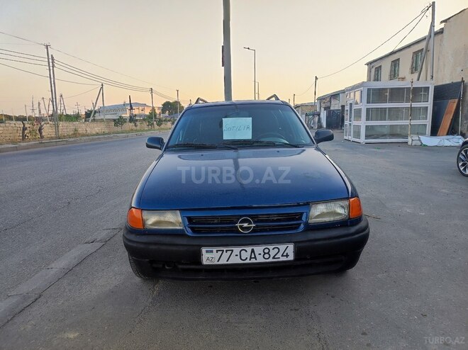 Opel Astra 1994, 100,000 km - 1.6 л - Bakı