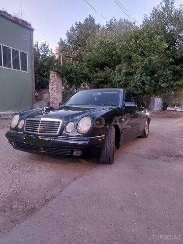 Mercedes E 200 1998, 328,000 km - 2.0 l - Bakı