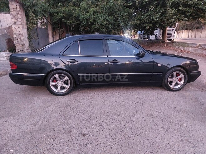 Mercedes E 200 1998, 328,000 km - 2.0 l - Bakı