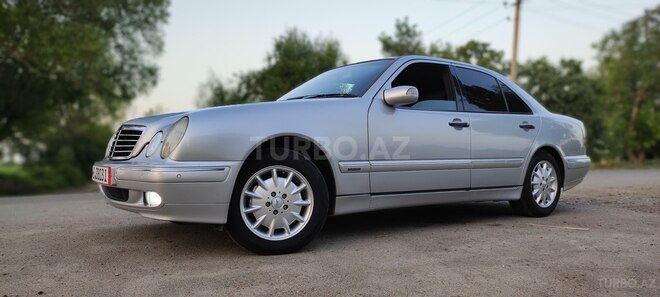 Mercedes E 220 2000, 469,131 km - 2.2 l - Ağdam