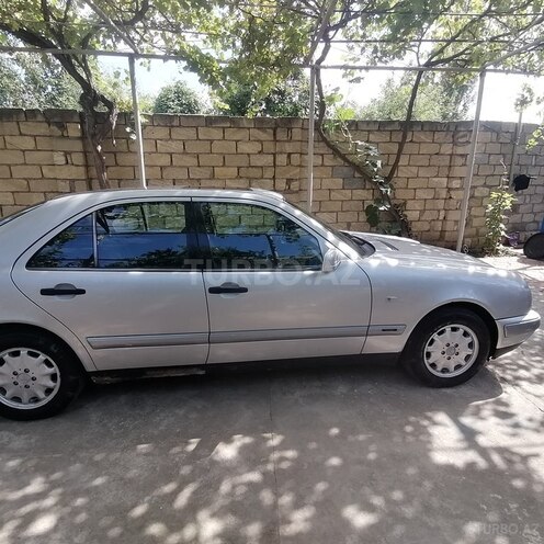Mercedes E 200 1997, 439,985 km - 2.0 l - Tərtər