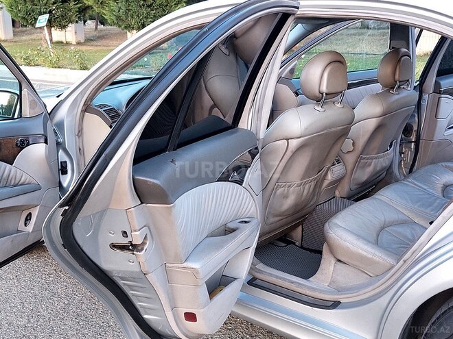 Mercedes E 270 2002, 379,000 km - 2.7 l - Bakı